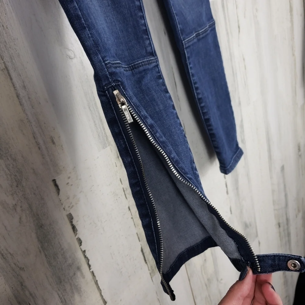 Bebe ankle zipper skinny jeans size 25
